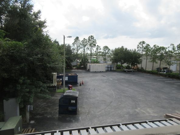 In the News Inc. Industrial Manuf. Flex Building: 8517 Sunstate St, Tampa, FL 33634